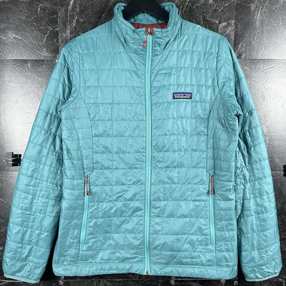 Patagonia Women's Blue Nano Puff Primaloft Jacket Medium -Flaws